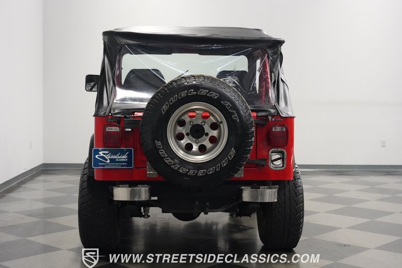 1986 Jeep CJ7  11