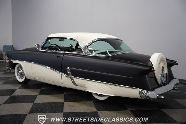 1953 Ford Crestline Victoria 10