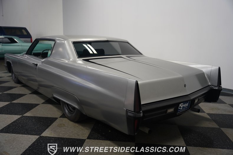 1970 Cadillac Coupe DeVille  11