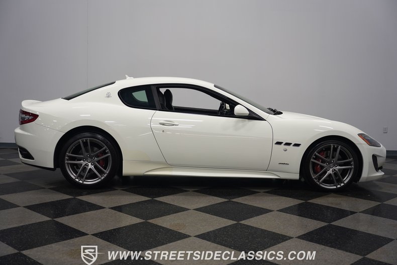 2014 Maserati GranTurismo Sport 16