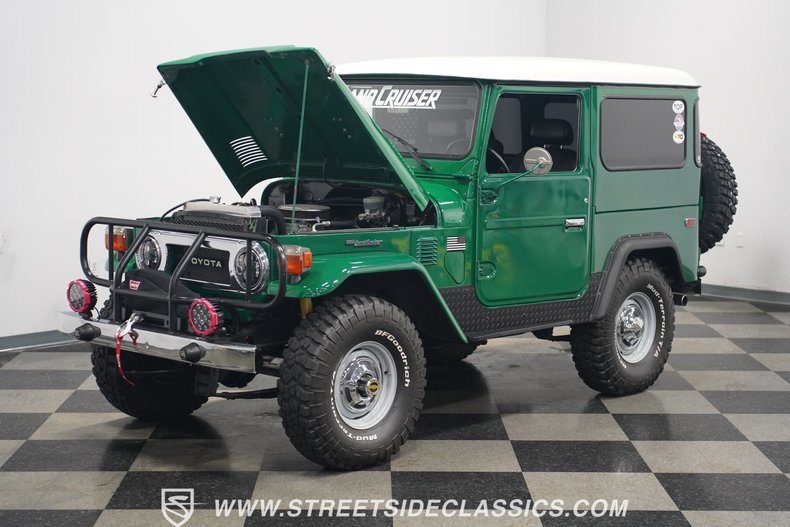 1976 Toyota Land Cruiser FJ40 35