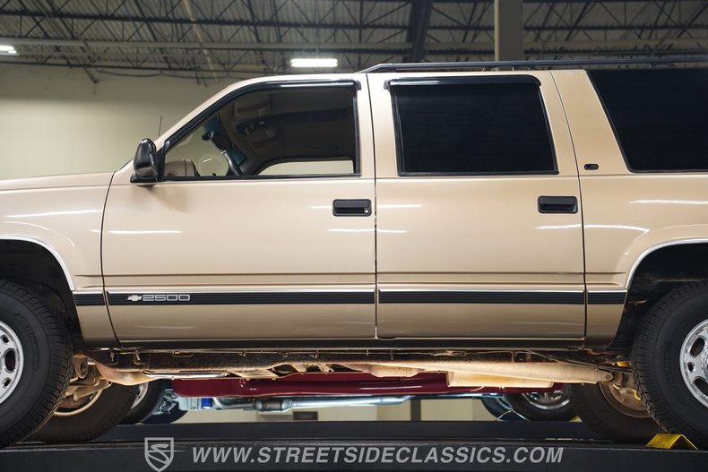 For Sale 1999 Chevrolet Suburban Stock# 5545-NSH Fullscreen Grid Image 78