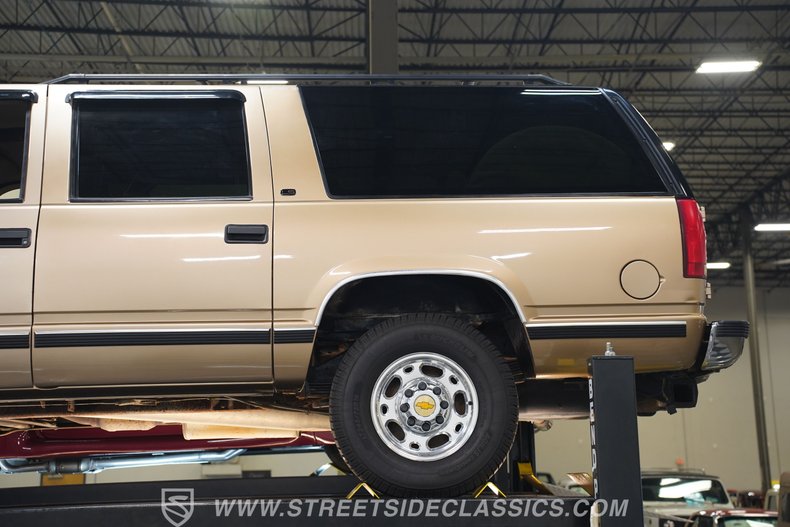 For Sale 1999 Chevrolet Suburban Stock# 5545-NSH Fullscreen Grid Image 79