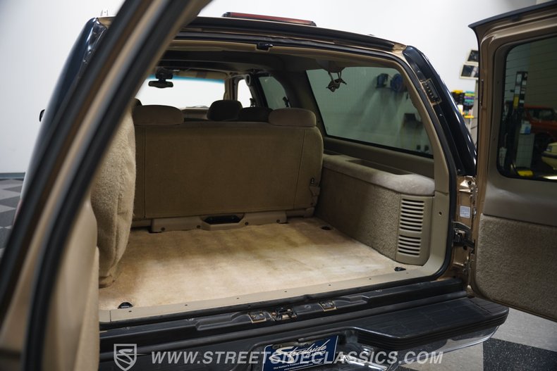 For Sale 1999 Chevrolet Suburban Stock# 5545-NSH Fullscreen Grid Image 66