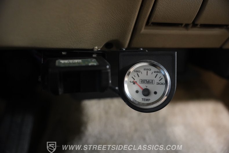 For Sale 1999 Chevrolet Suburban Stock# 5545-NSH Fullscreen Grid Image 50