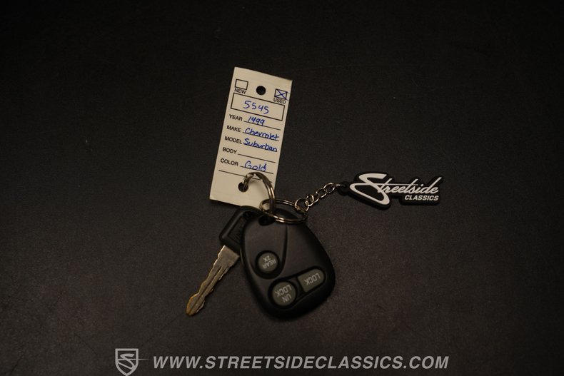 For Sale 1999 Chevrolet Suburban Stock# 5545-NSH Fullscreen Grid Image 81