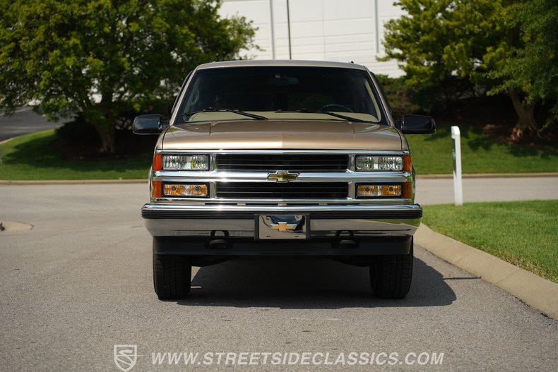For Sale 1999 Chevrolet Suburban Stock# 5545-NSH Fullscreen Grid Image 86