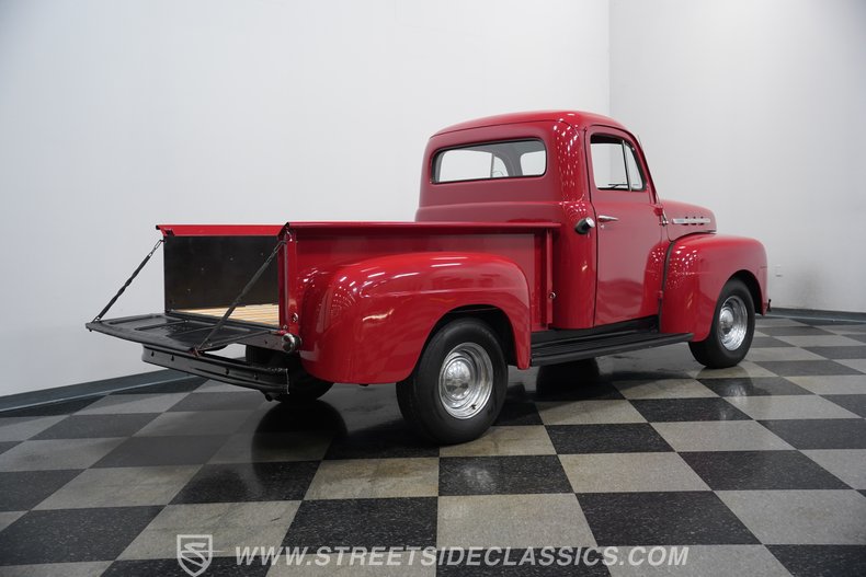 1951 Ford F-1 54