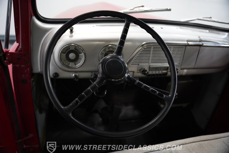 1951 Ford F-1 38