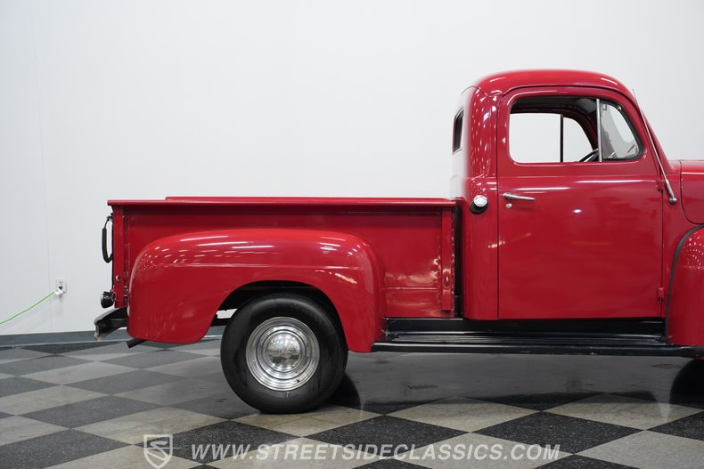 1951 Ford F-1 28