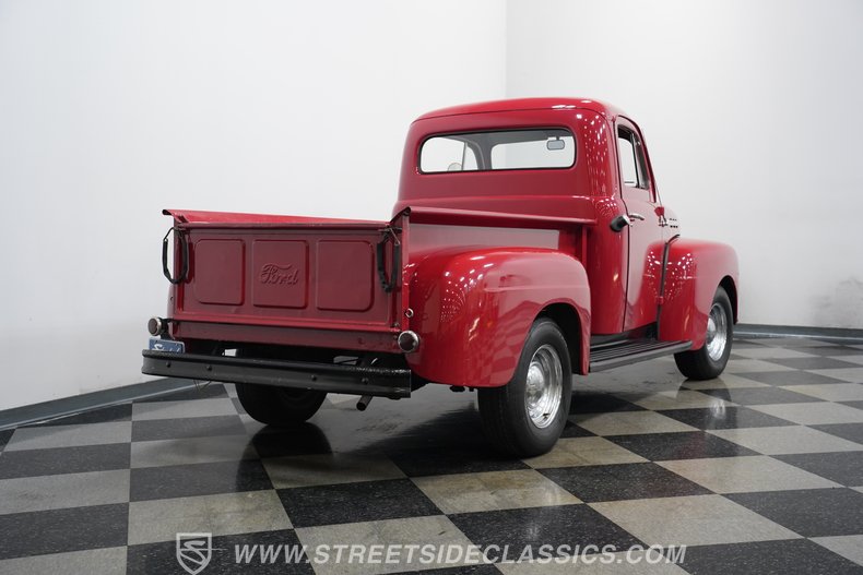 1951 Ford F-1 12