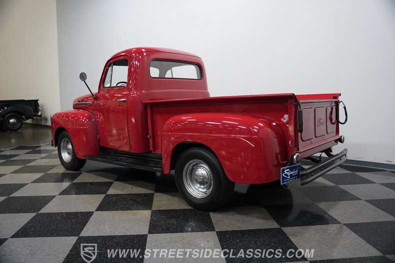 1951 Ford F-1 10