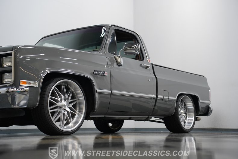 1983 GMC C1500 21