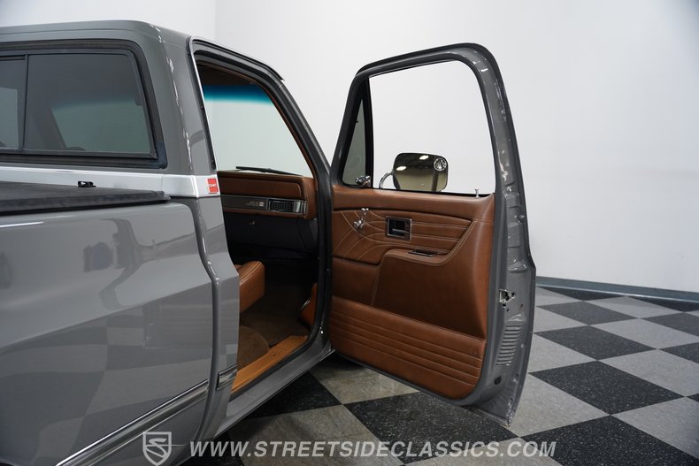 1983 GMC C1500 55