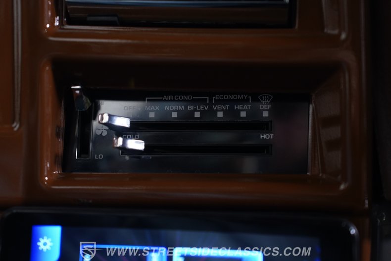 1983 GMC C1500 43
