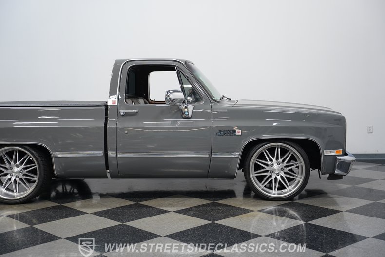 1983 GMC C1500 29