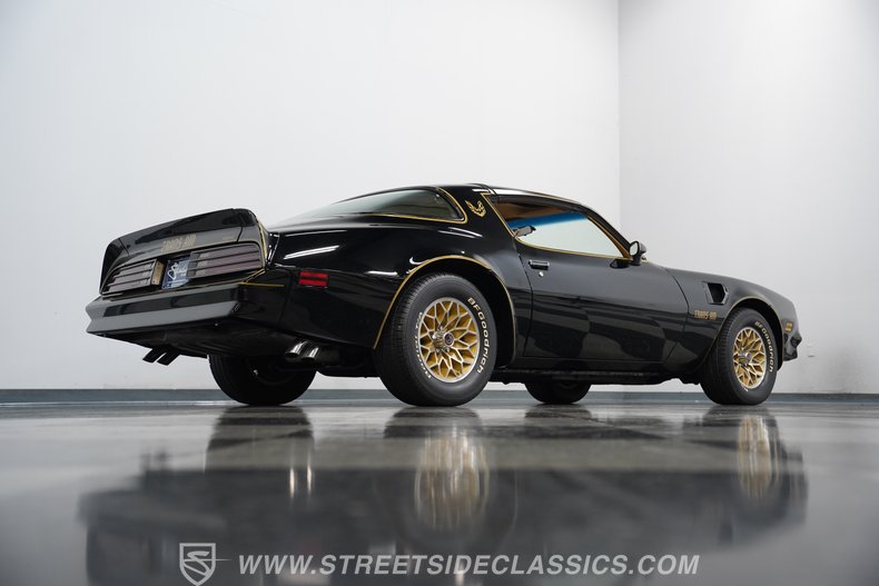 1977 Pontiac Firebird 26