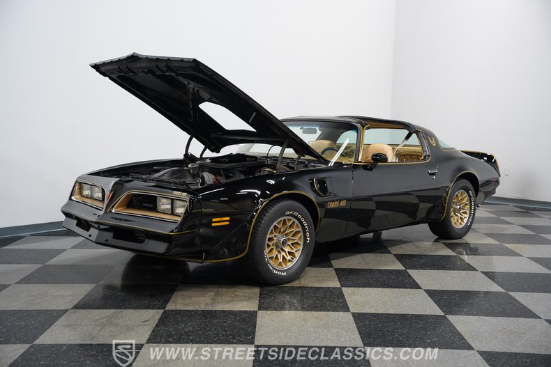 1977 Pontiac Firebird 30