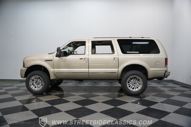 2005 Ford Excursion 2