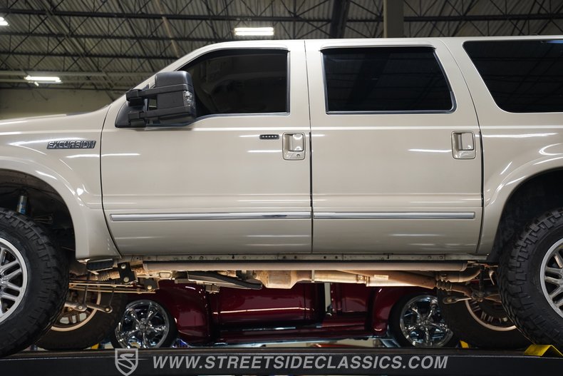 2005 Ford Excursion 80