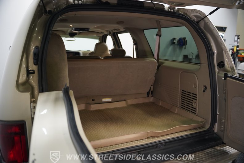 2005 Ford Excursion 68