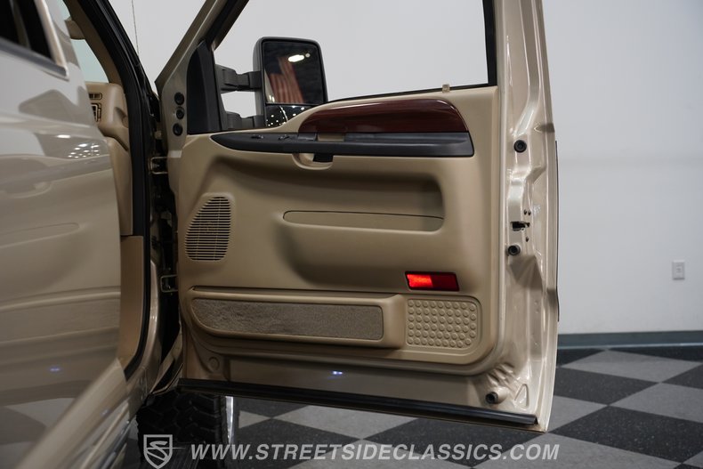 2005 Ford Excursion 63