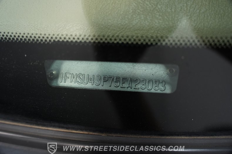2005 Ford Excursion 82