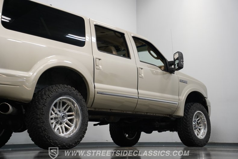 2005 Ford Excursion 27