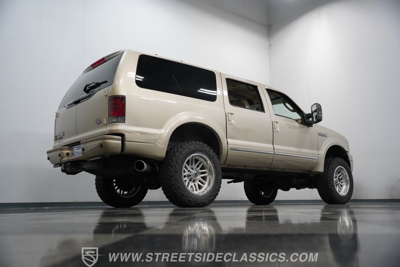 2005 Ford Excursion 26