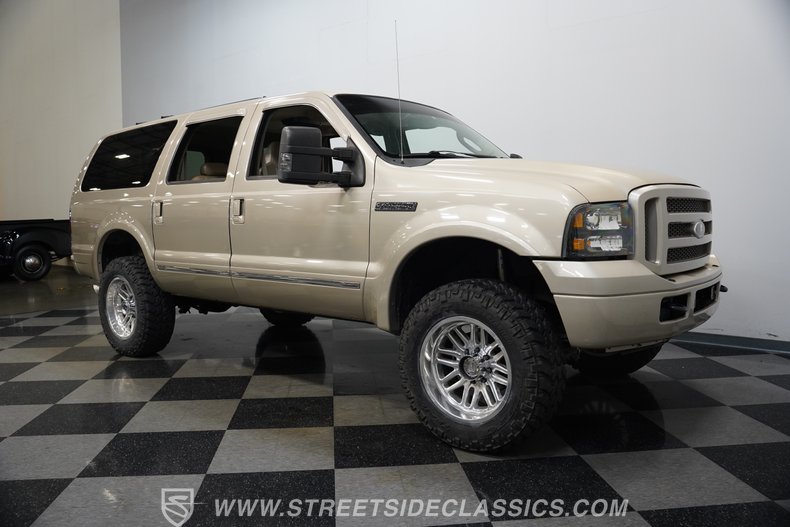 2005 Ford Excursion 16