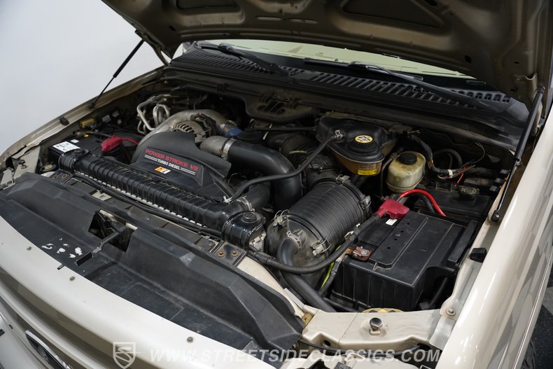 2005 Ford Excursion 31
