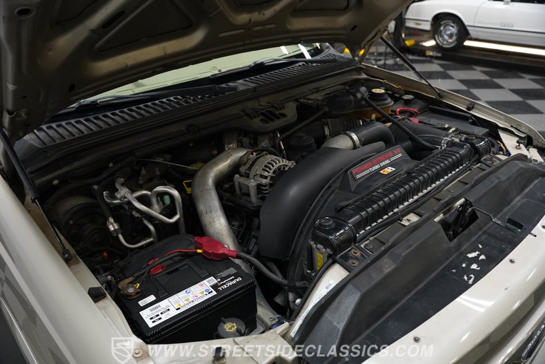 2005 Ford Excursion 34