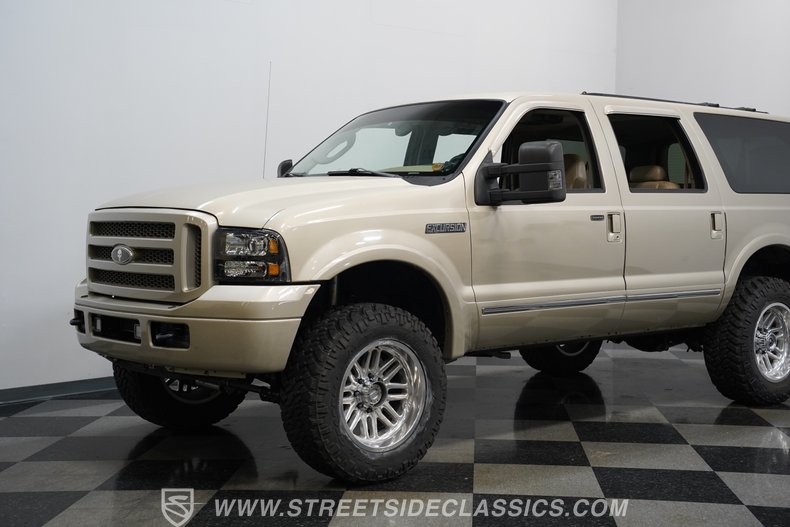 2005 Ford Excursion 18