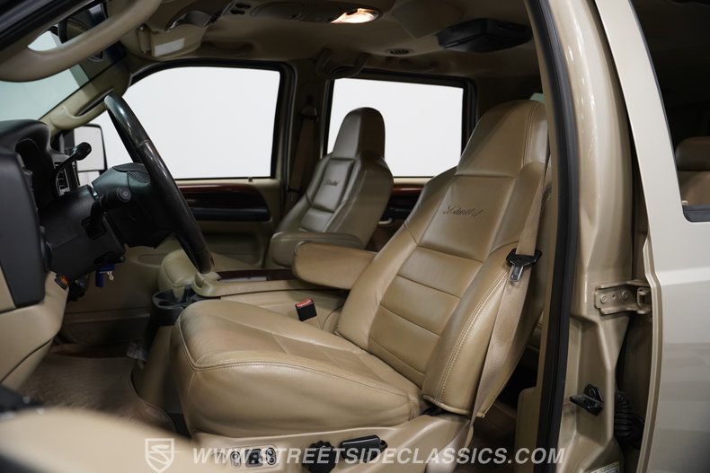 2005 Ford Excursion 53