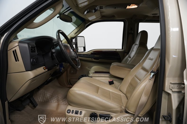 2005 Ford Excursion 37