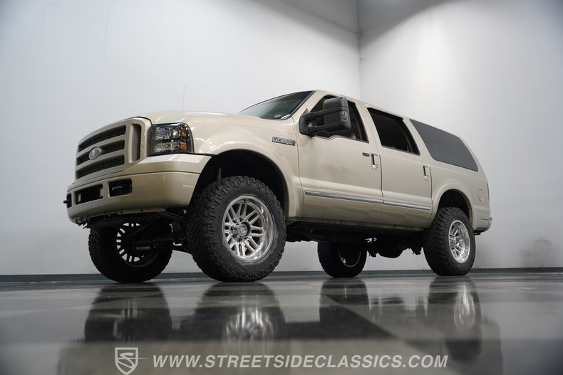 2005 Ford Excursion 20