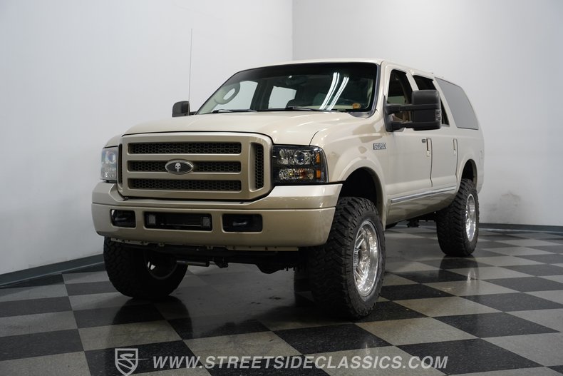 2005 Ford Excursion 6