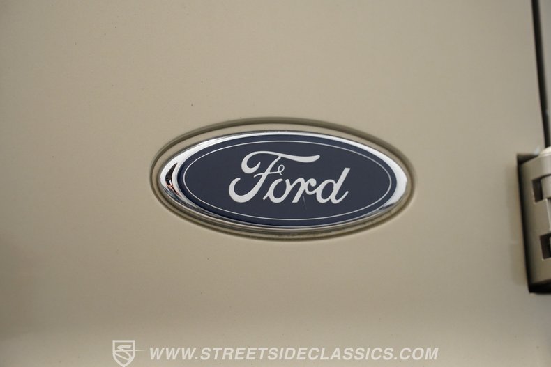 2005 Ford Excursion 88