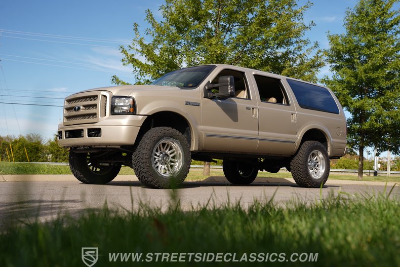 2005 Ford Excursion 84