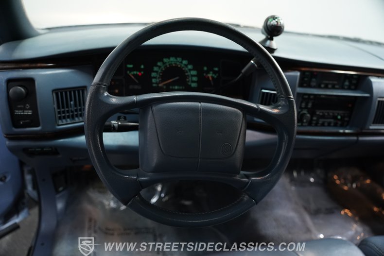 1996 Buick Roadmaster 38