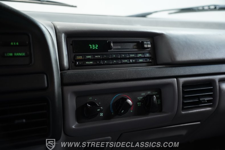 1996 Ford F-150 39