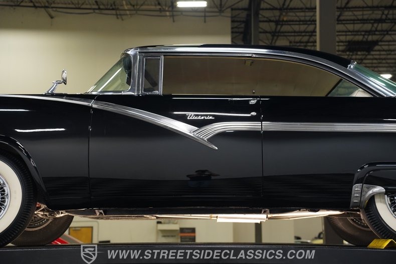 1956 Ford Victoria 69