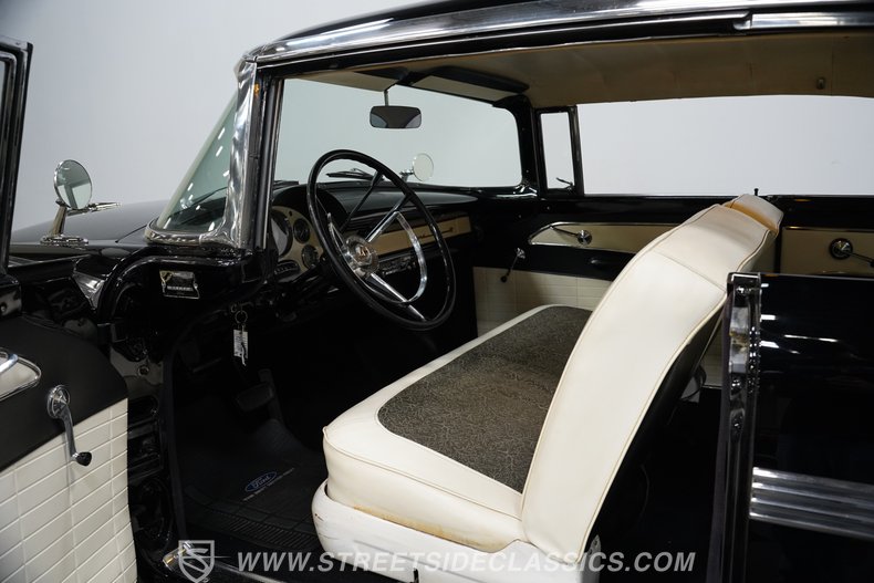 1956 Ford Victoria 4