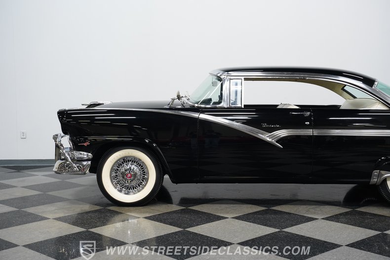 1956 Ford Victoria 22