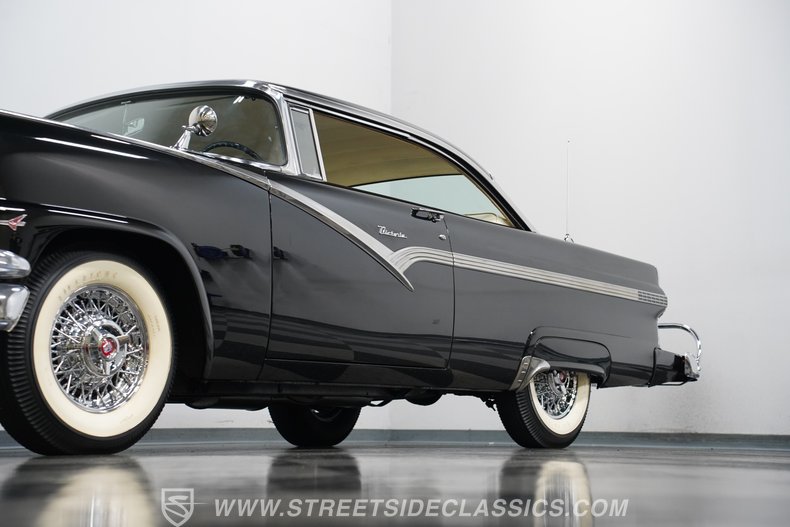 1956 Ford Victoria 21