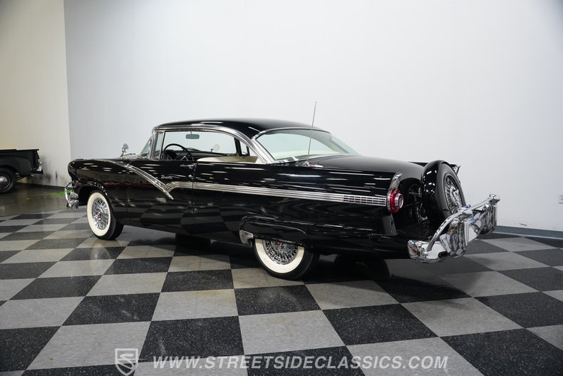 1956 Ford Victoria 10