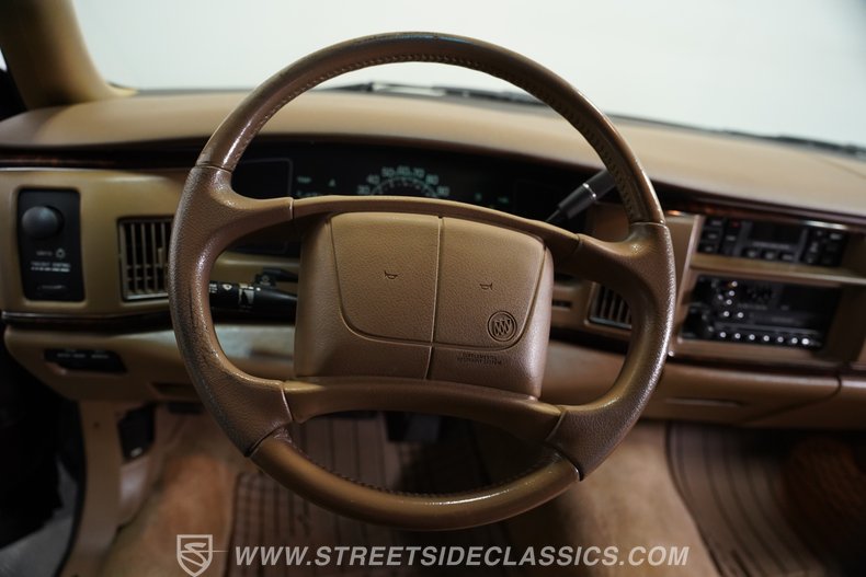 1994 Buick Roadmaster 38