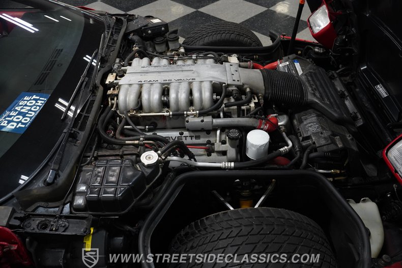 1991 Chevrolet Corvette 32