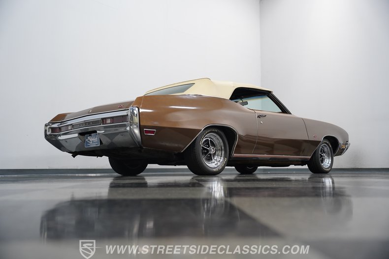 1970 Buick GS 26