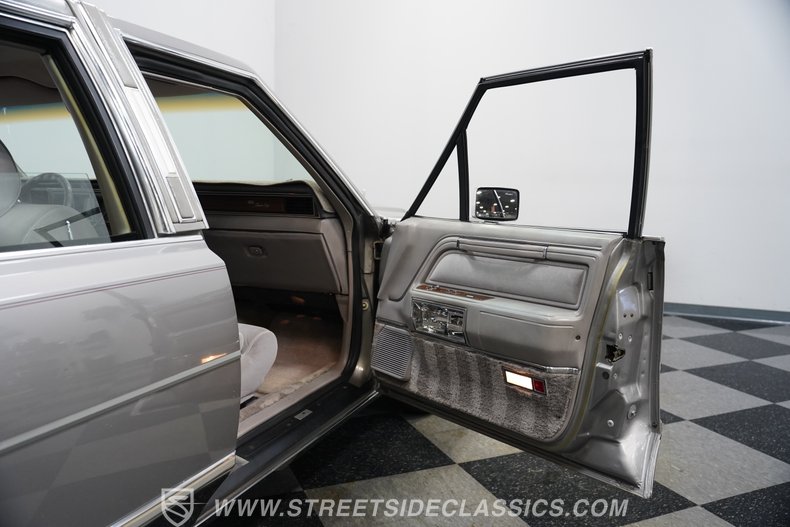 1988 Lincoln Town Car 59